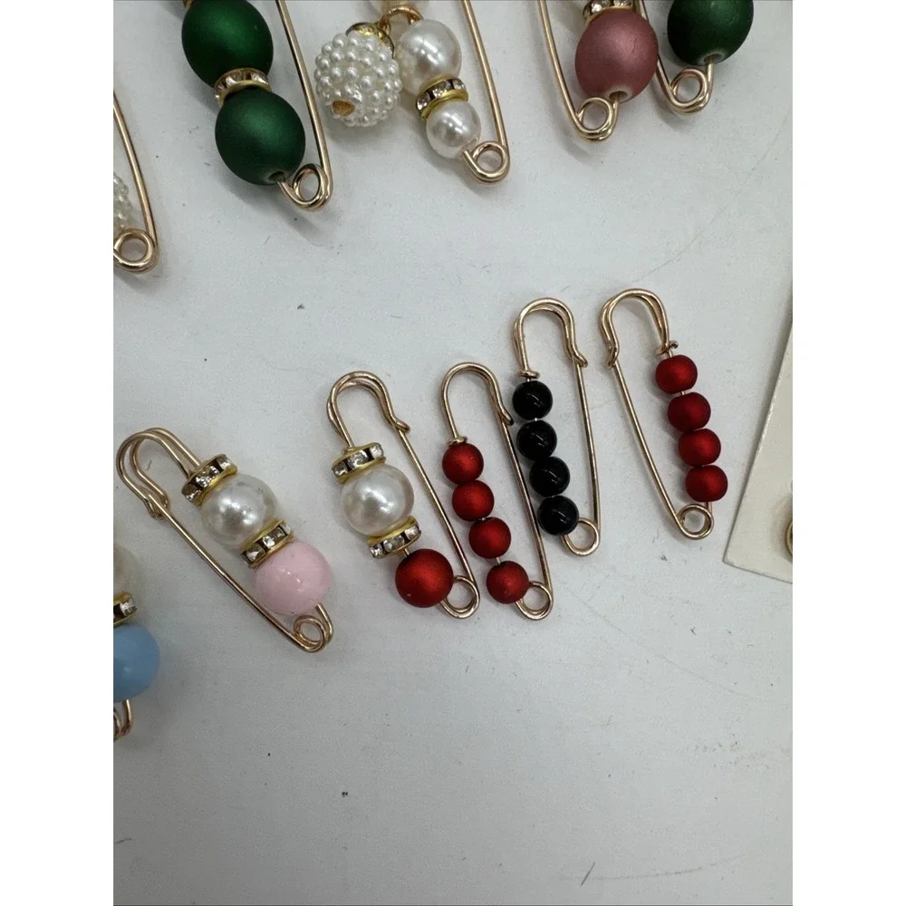 Vintage Beaded Safety Pin Brooch Lot‎ Of 18